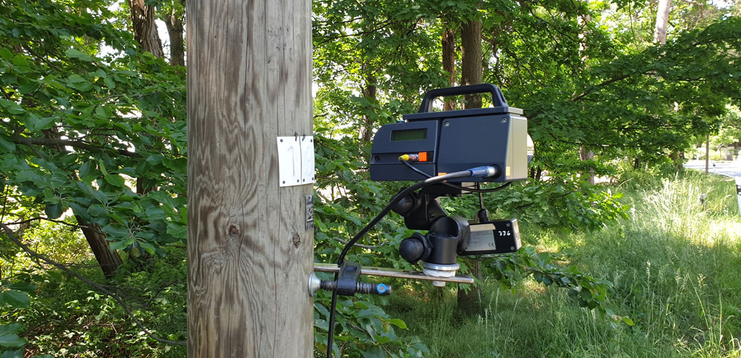 Leivtec XV3 Blitzer von hinten mit Dispaly