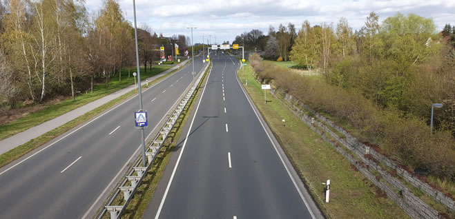 Annäherung an den blitzer auf der Hermann Reichelt Straße in Dresden